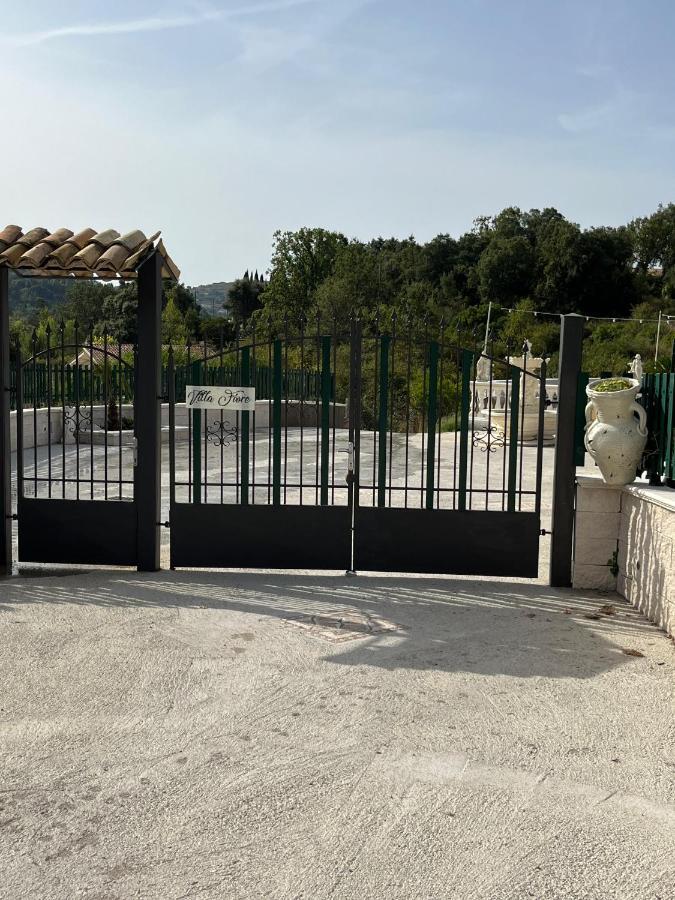 איטרי Villa Fiore - Piscina E Idromassaggio מראה חיצוני תמונה